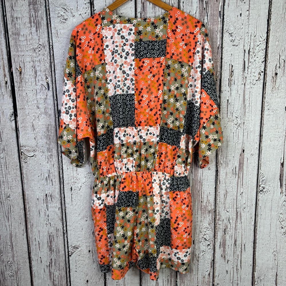 🏷️NWT GiGiO Patchwork Romper Size Medium Multicolor Floral Pattern Kimono Sleeve - Picture 8 of 16